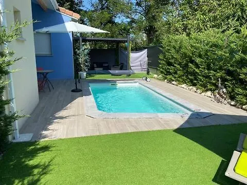 Spa Prive Et Piscine Chauffee A 8 Km De Toulouse Montrabe 0*,  France